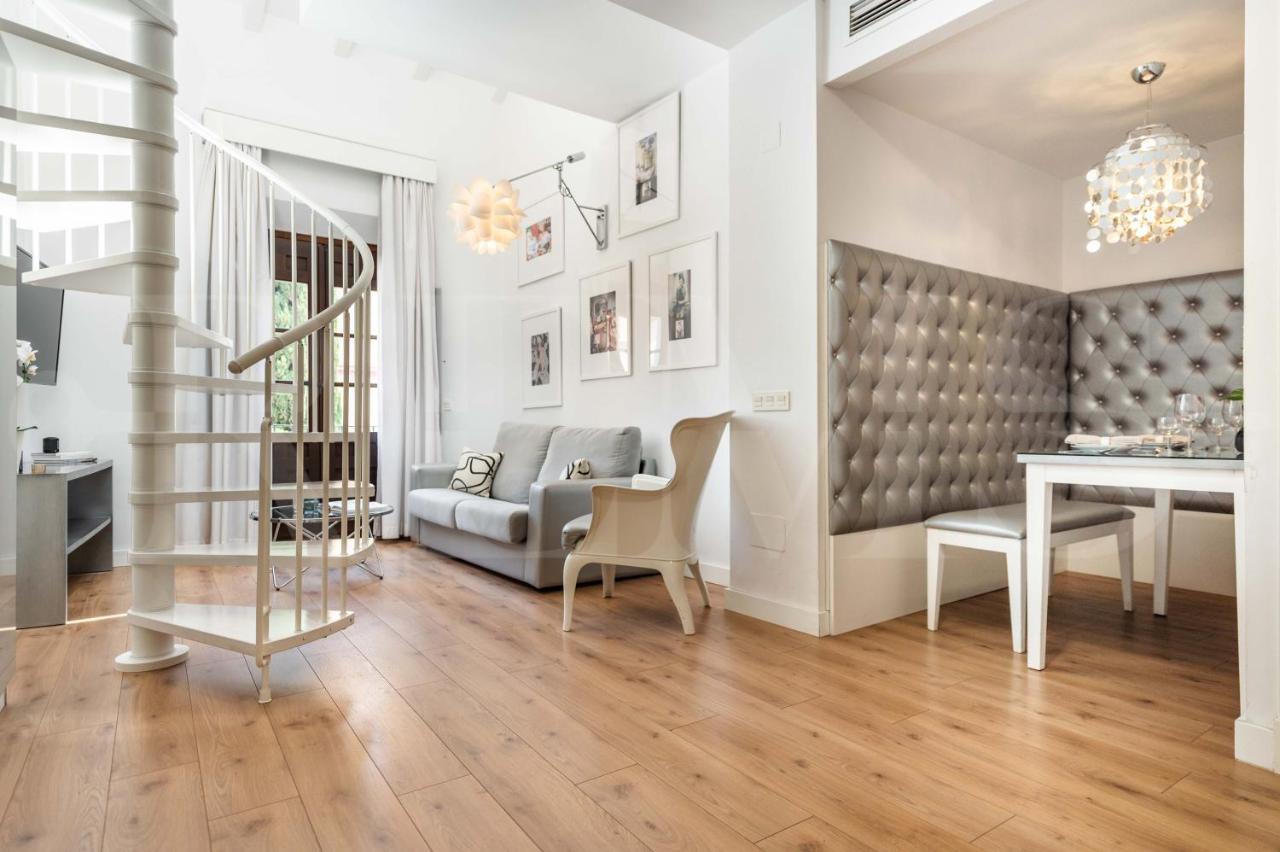 Loft Duplex With Private Terrace - Historic Center By Rems Apartment Malaga Bagian luar foto